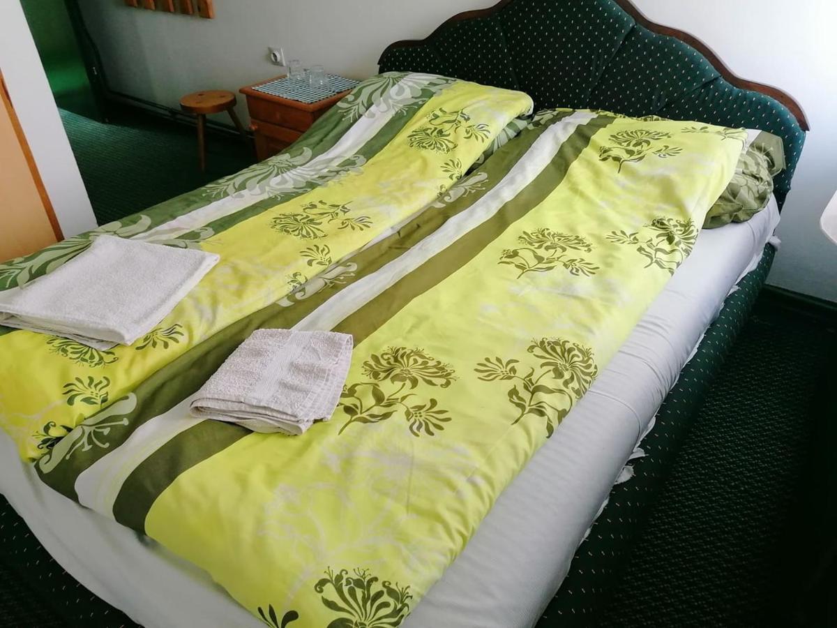 Hôtel Fogado à Palić Extérieur photo